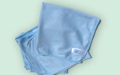 Une Solution Rare Et Simple Pour Nettoyer Les Vitres Avec Une Microfibre