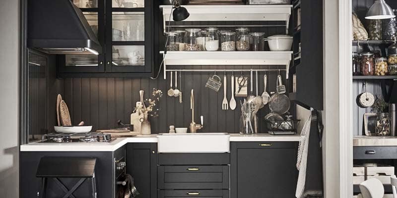 Les Secrets pour Ranger les Placards de Cuisine Simplement et Efficacement