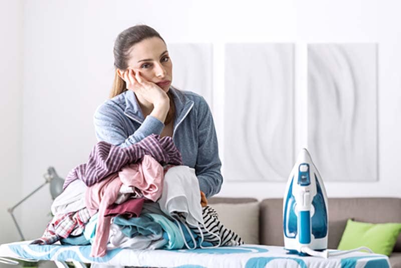 5 astuces de repassage facile pour les flemmards
