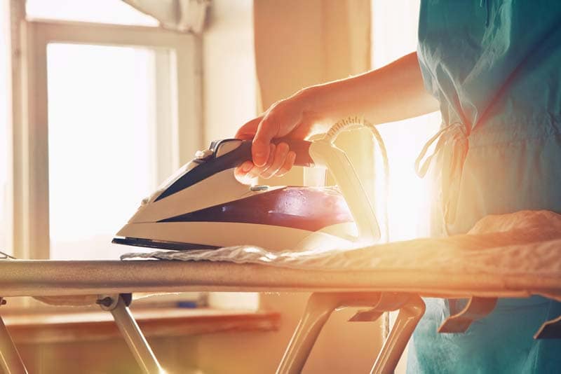 Les Secrets Pour Repasser La Soie Sans Risque Ni Effort
